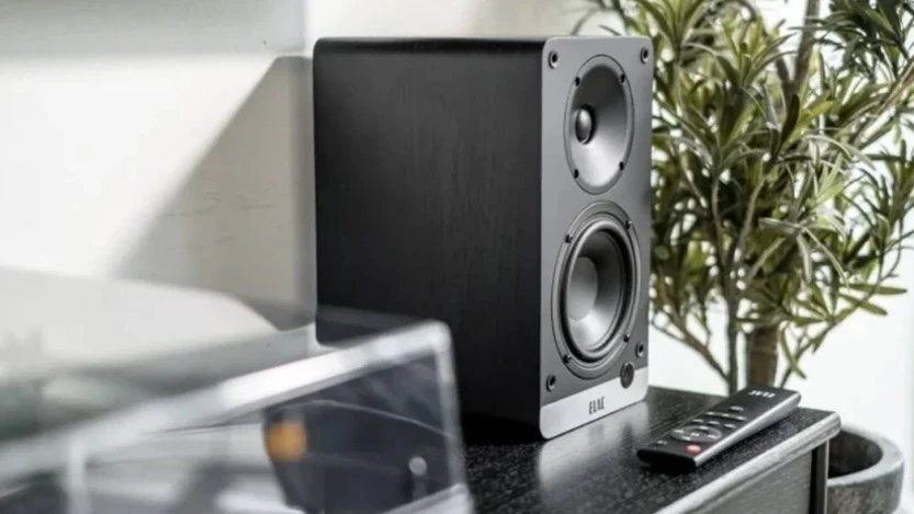 ELAC ConneX  - bezprzewodowe zestawy stereo, bez odtwarzacza CD, ale Spotify connect, do słuchania muzyki i mniejszych pomieszczeń, dobrej jakości