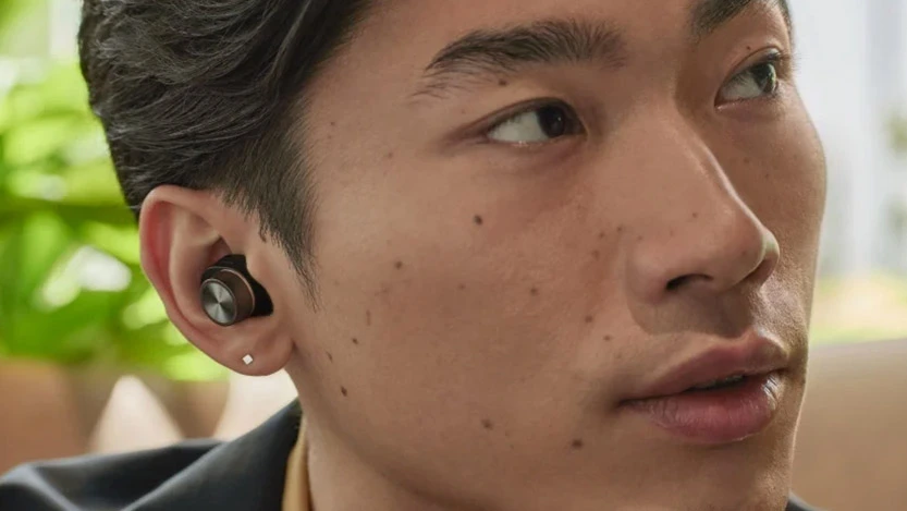 Jakie słuchawki bezprzewodowe douszne kupić? Zwróć uwagę na ofertę marki Bowers & Wilkins