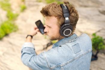 Nowa generacja wkracza do gry – Audio-Technica prezentuje słuchawki ATH-M50xBT2