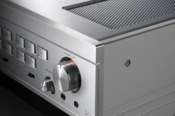 W hołdzie klasykowi – recenzja wzmacniacza Luxman L-595ASE na Soundrebels