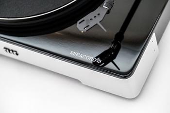 Miracord 60 – nowy gramofon z napędem paskowym marki ELAC