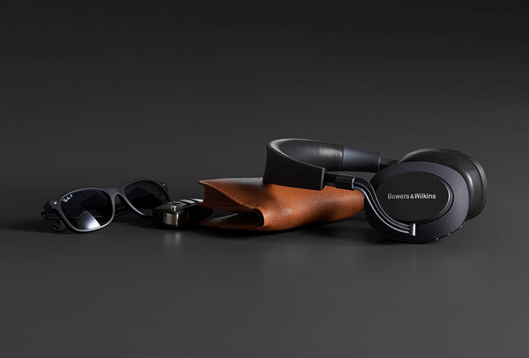 Bowers & Wilkins PX