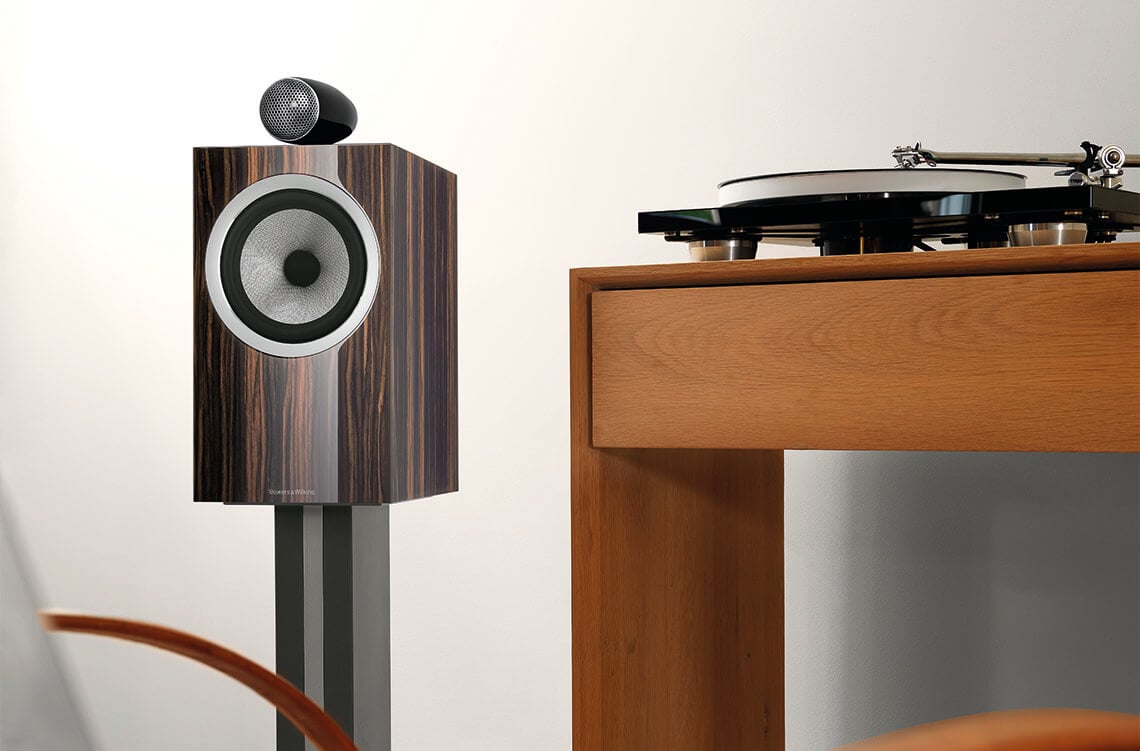 Bowers & Wilkins 700 S2