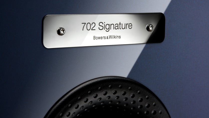 Bowers & Wilkins 702 Signature Midnight Blue Metallic