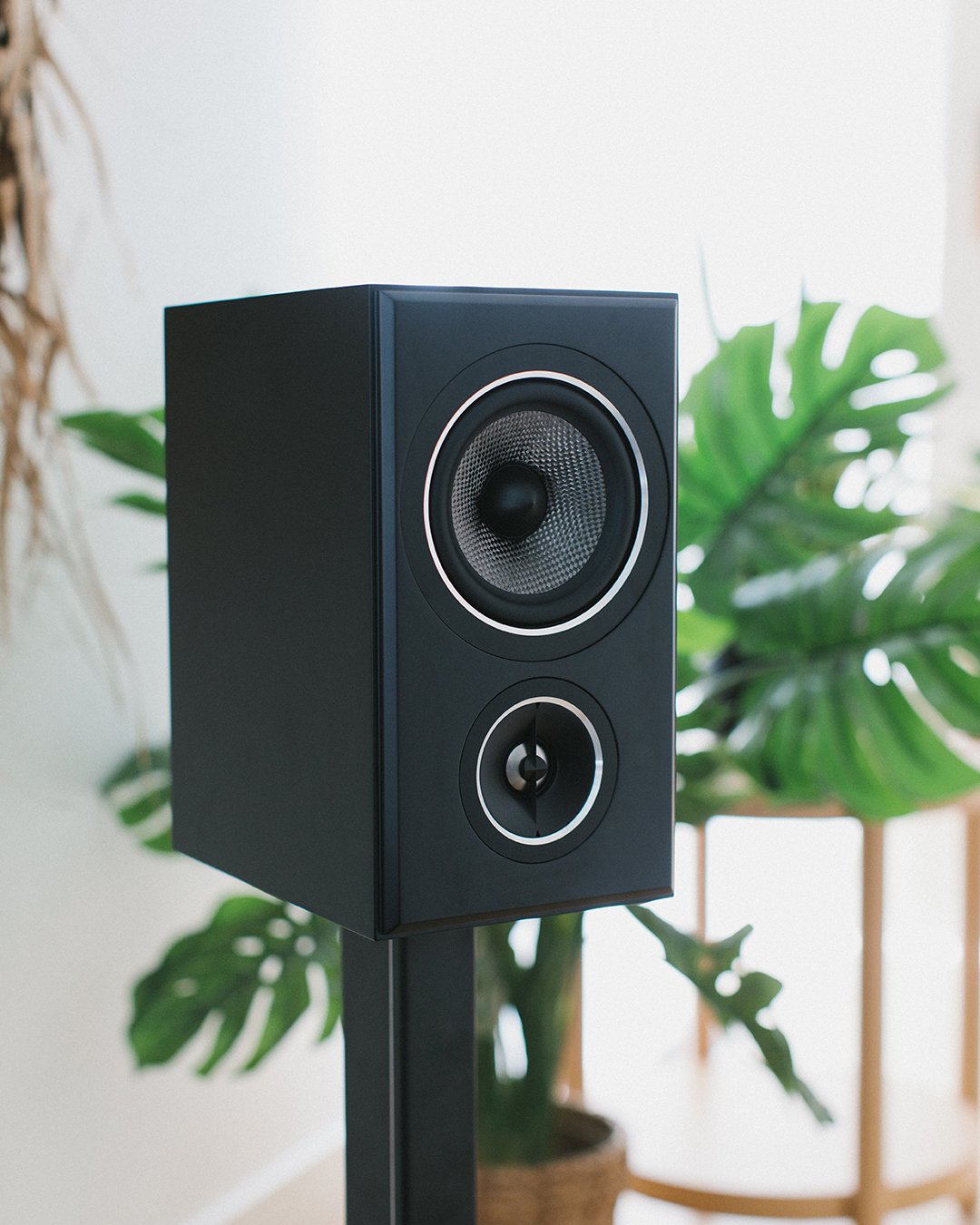 PSB Speakers zaprezentowało nową generację kolumn z serii Imagine