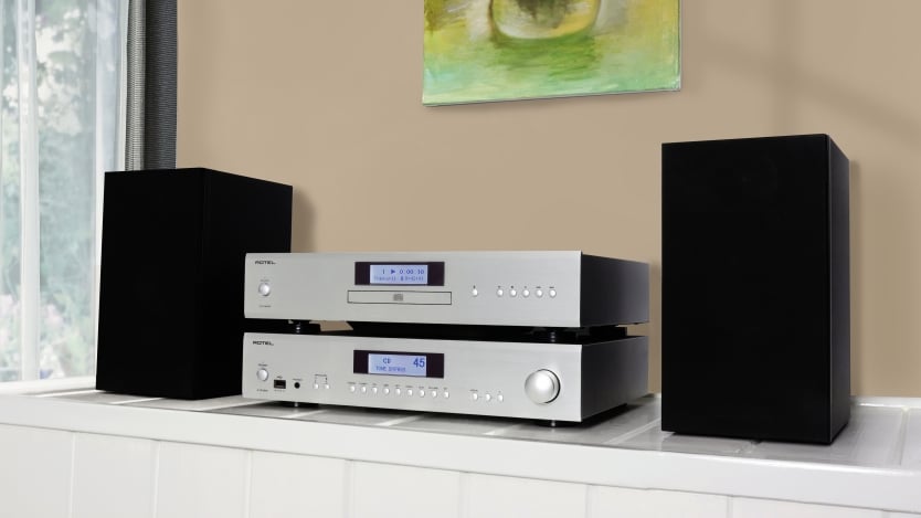 Z uwagi na spójny design systemu audio zwykle odtwarzacz CD i wzmacniacz są jednego producenta